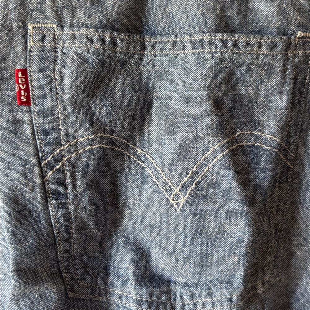 Levi’s Light Wash Chambray Linen Blend Pants - Picture 3 of 7
